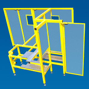 Das Maschinengestell und die Schutzeinhausung basieren auf dem BasicLink Stahlprofilsystem. Durch flexible Schraubverbindungen ist ein präziser und spannungsfreien Zusammenbau möglich. Schweißen oder weitere Nachbearbeitungen entfallen